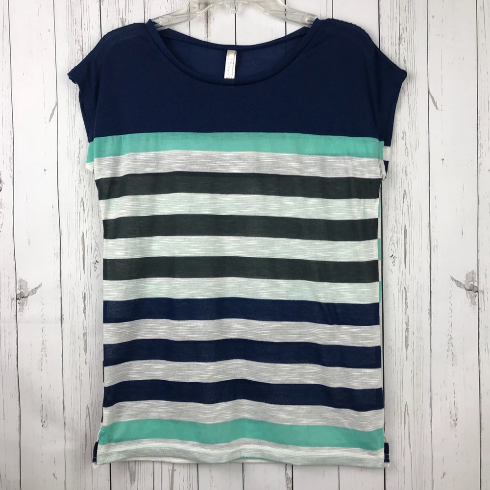 COLOR STORY Top